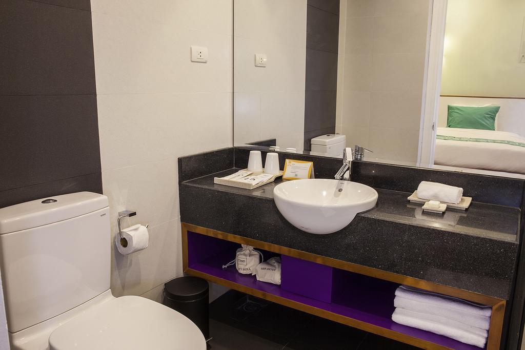 emm hotel hue