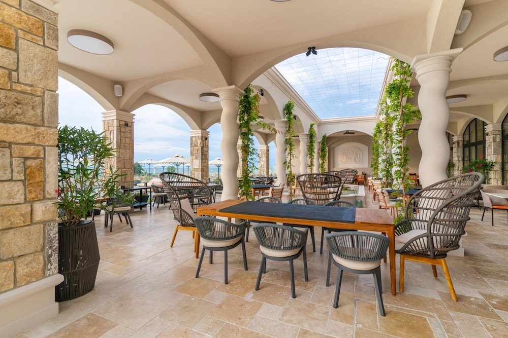 villa chinka by astor garden hotel