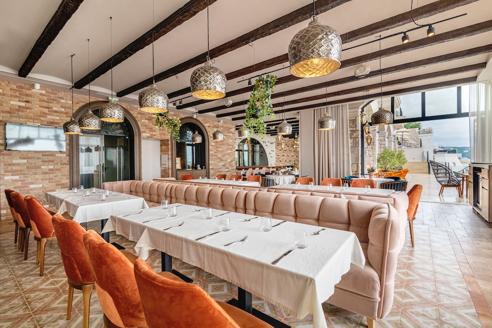 villa chinka by astor garden hotel