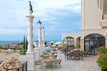 villa chinka by astor garden hotel