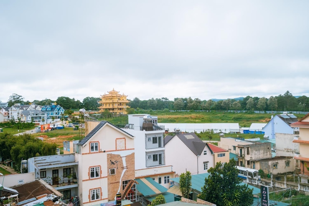 huyen 179 hotel