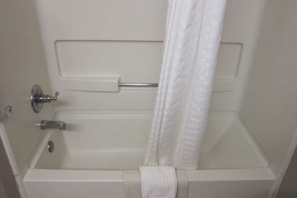 quality inn nashville bloomington