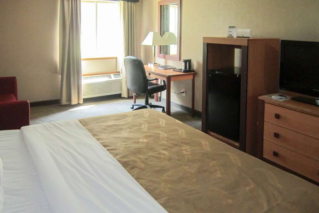 quality inn nashville bloomington