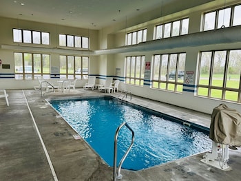 Quality Inn & Suites Rockport - Owensboro North,Ohio Township>>Indiana,2.5 star