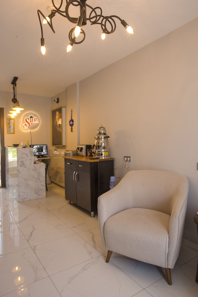 pharos boutique hotel