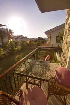 pharos boutique hotel