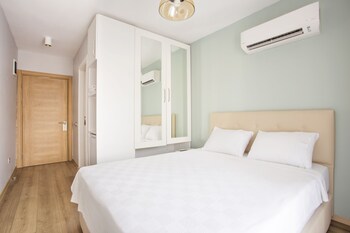 pharos boutique hotel