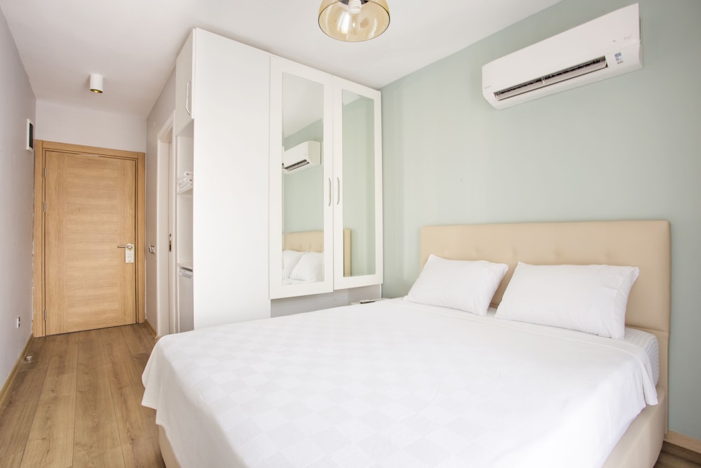 pharos boutique hotel