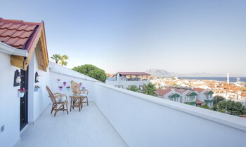 pharos boutique hotel
