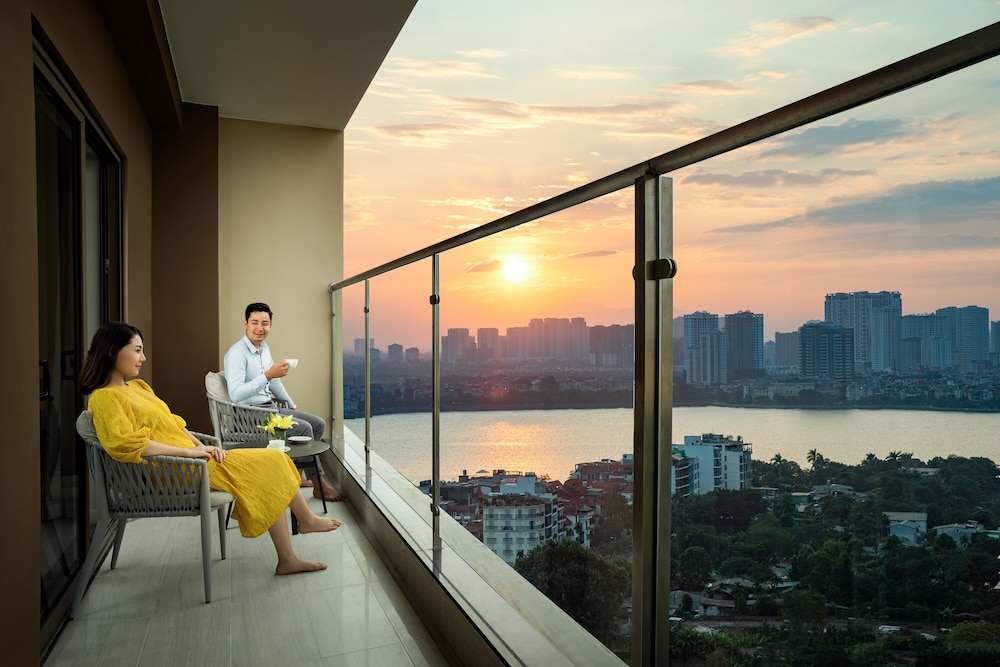 oakwood residence hanoi