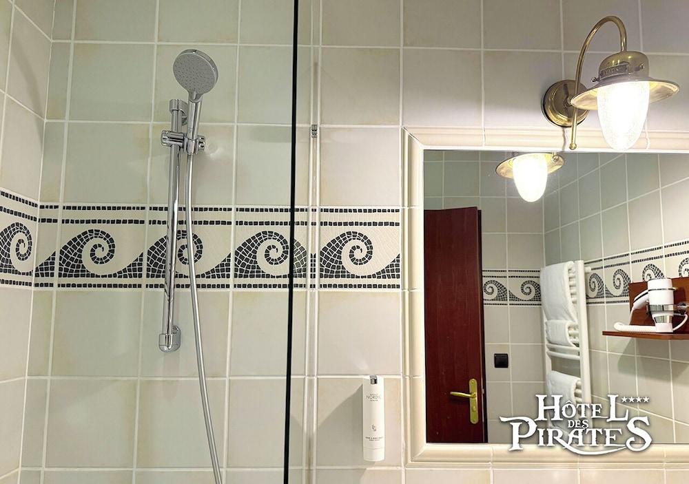 hotel des pirates