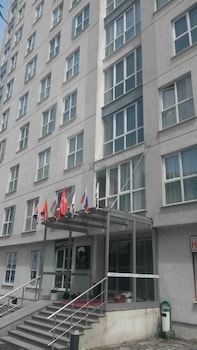 pin suites