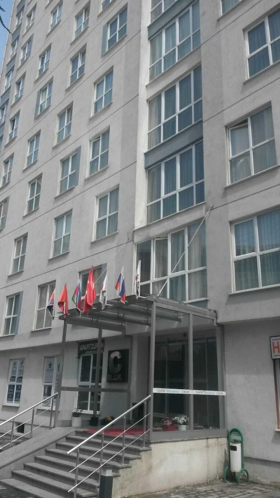 pin suites