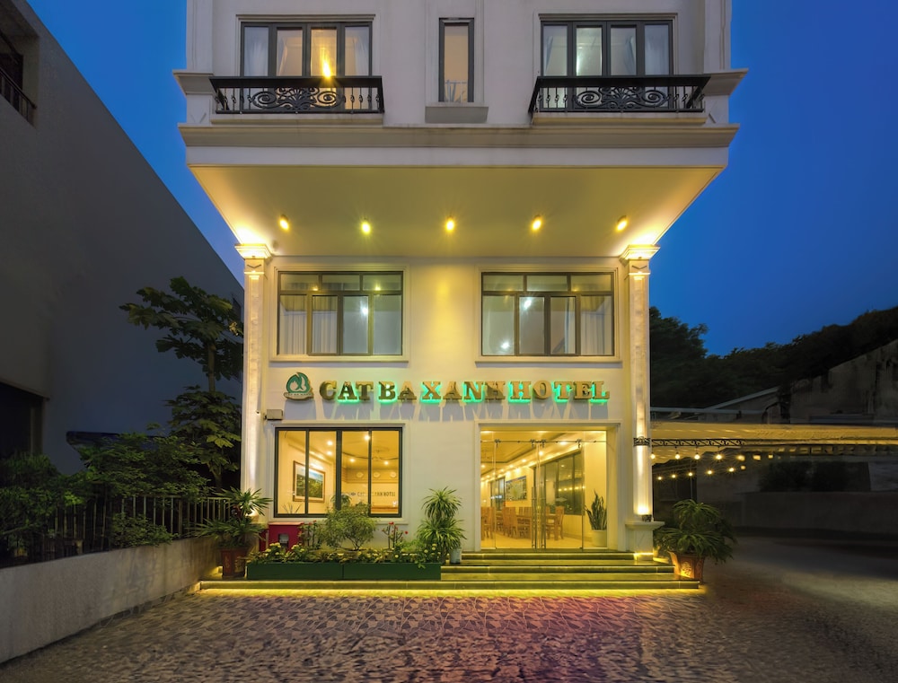 cat ba xanh green cat ba hotel