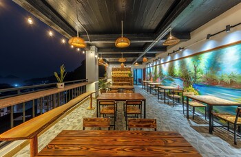 cat ba xanh green cat ba hotel