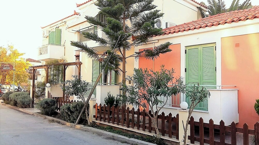 aella studios