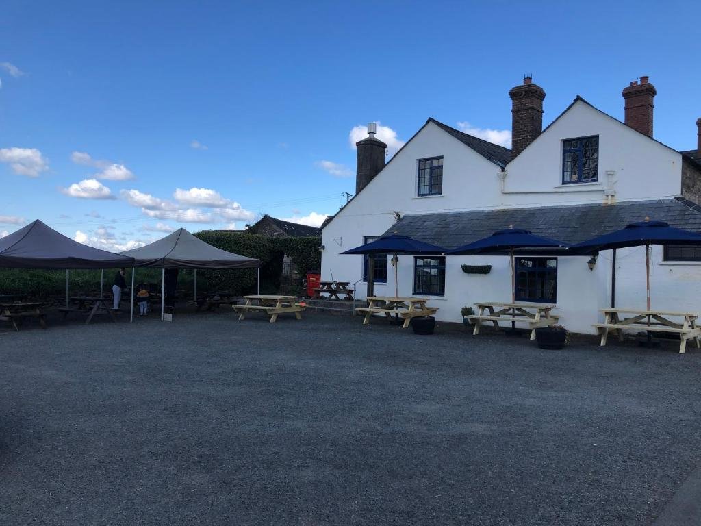 blue lion inn