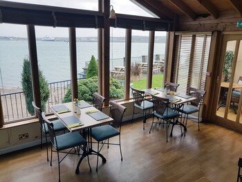 Ferry House Inn,,0 star