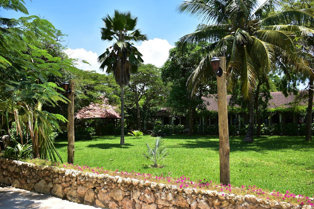 mediterraneo hotel and restaurant