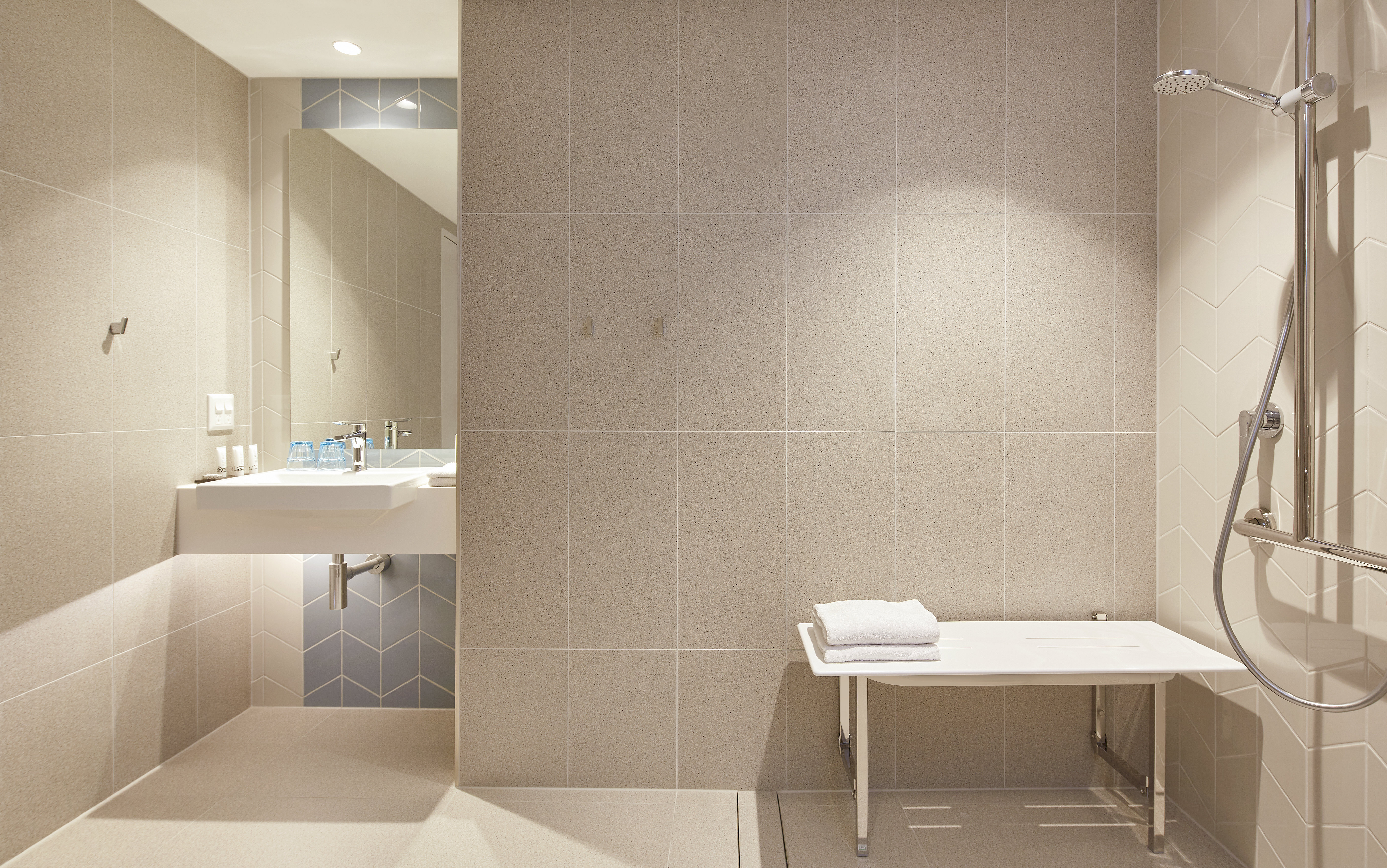 holiday inn express sydney airport an ihg hotel