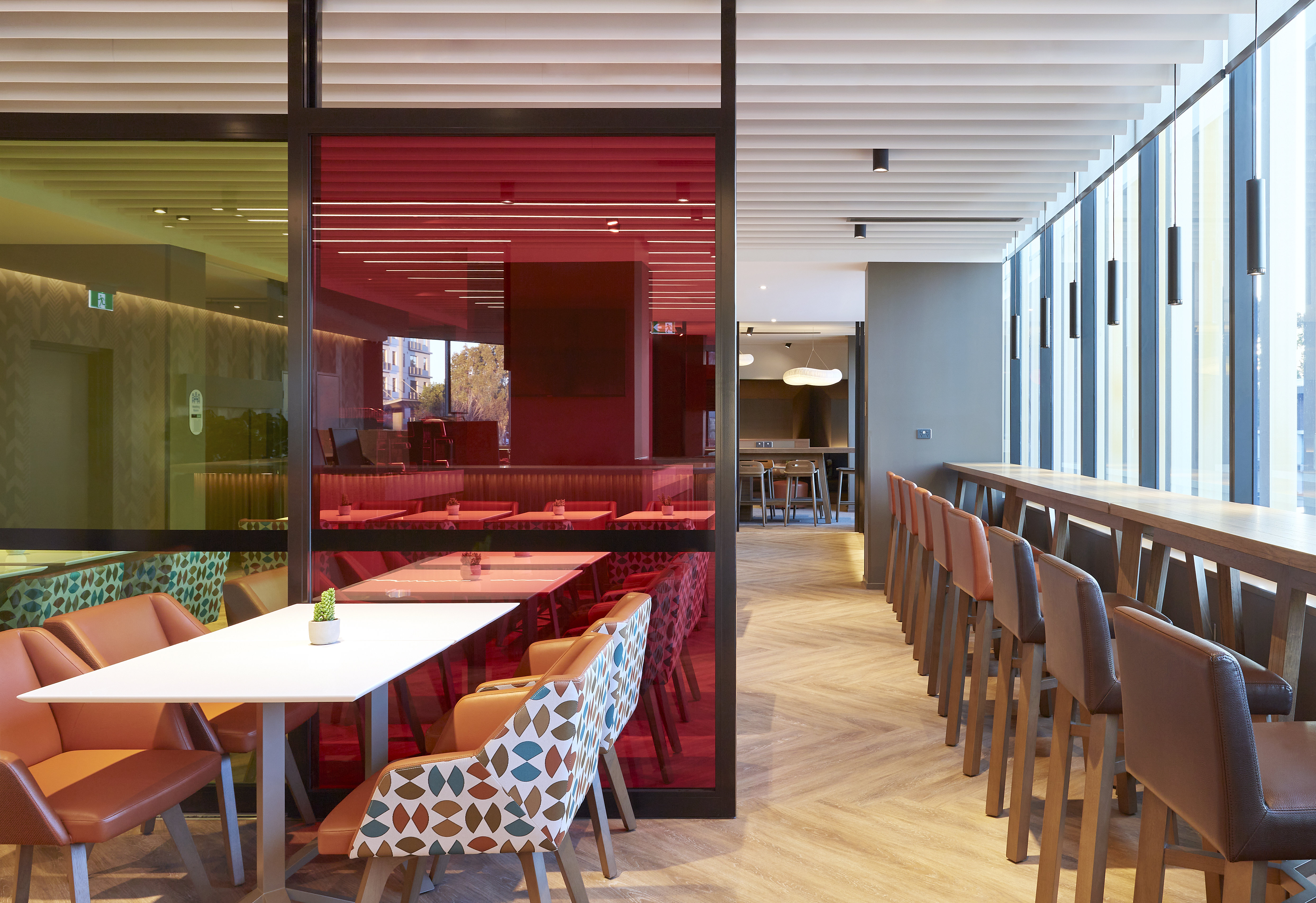holiday inn express sydney airport an ihg hotel