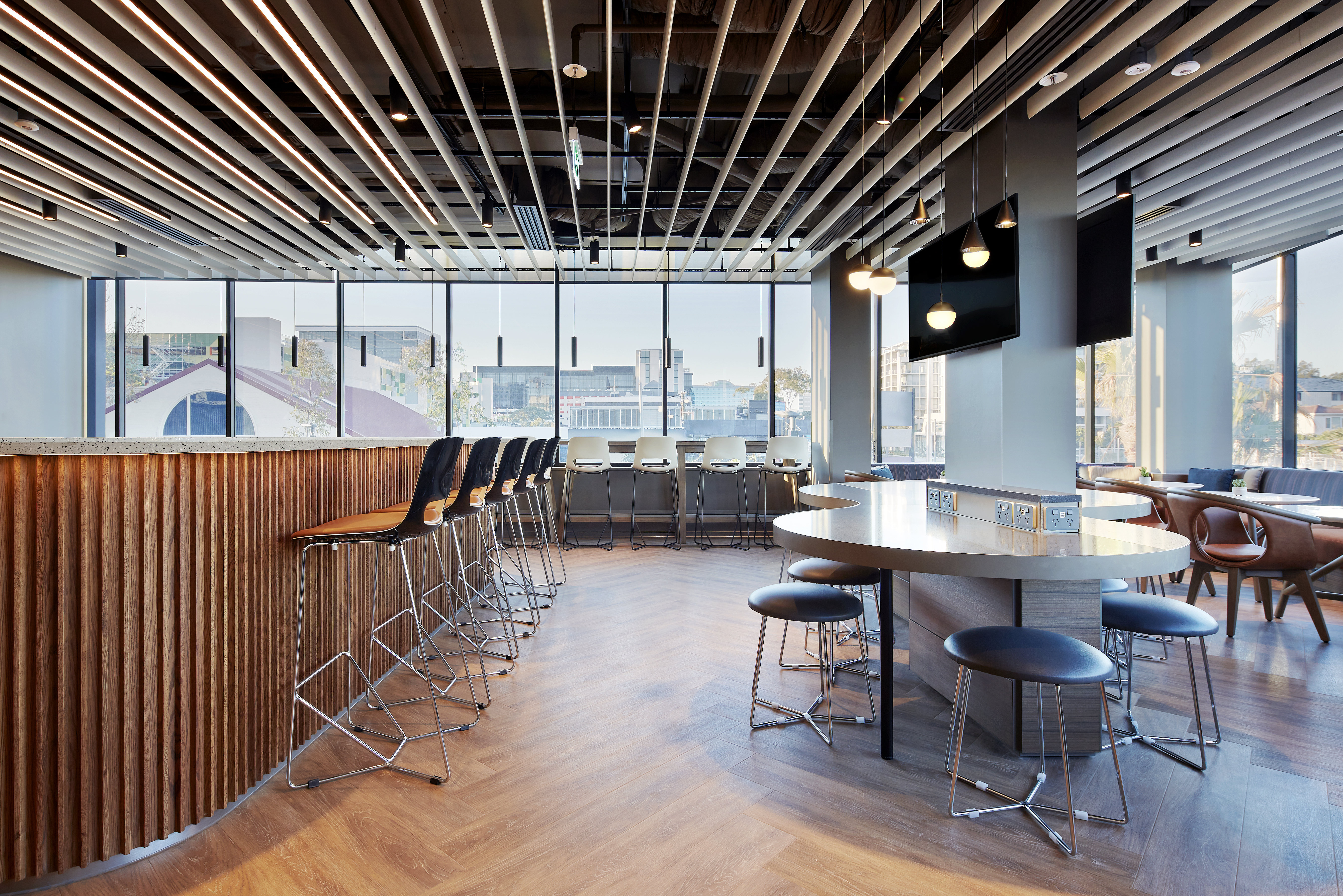 holiday inn express sydney airport an ihg hotel