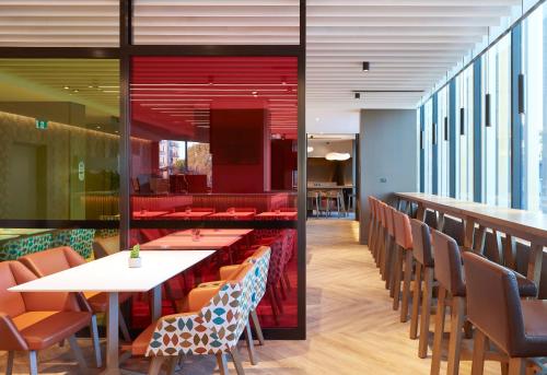 holiday inn express sydney airport an ihg hotel
