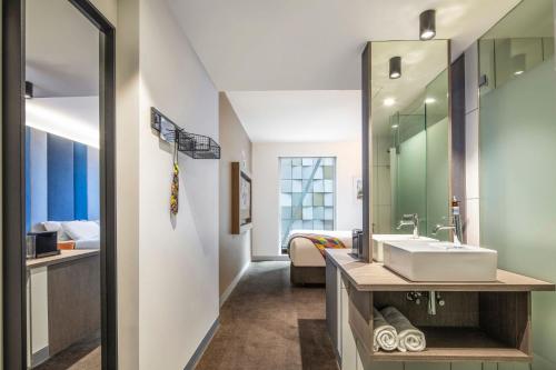 ink hotel melbourne southbank