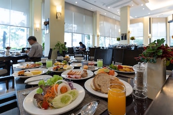 Cape Racha Hotel,Chonburi>>Chon Buri,5 star