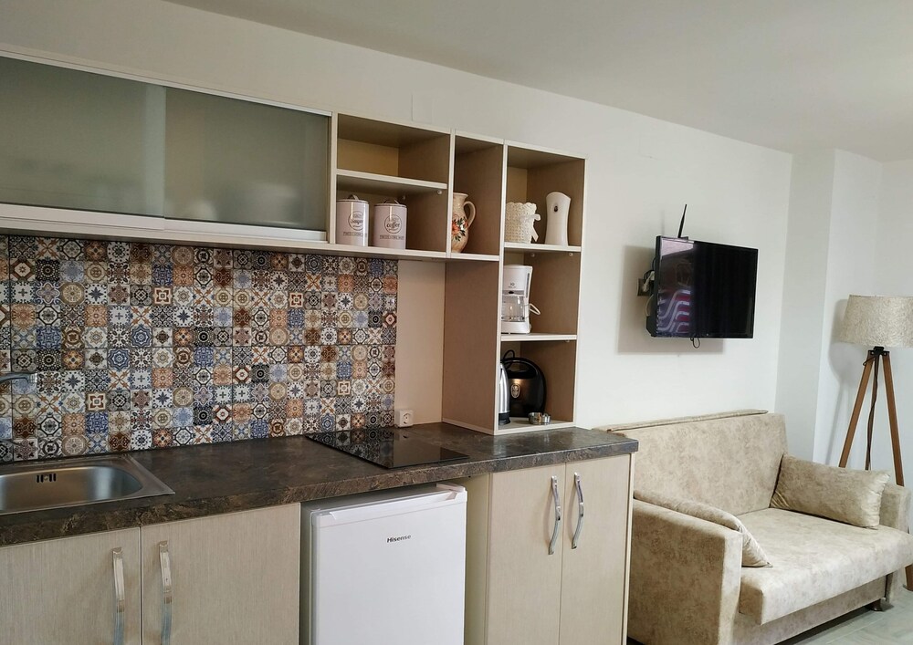 elimia suites and studios
