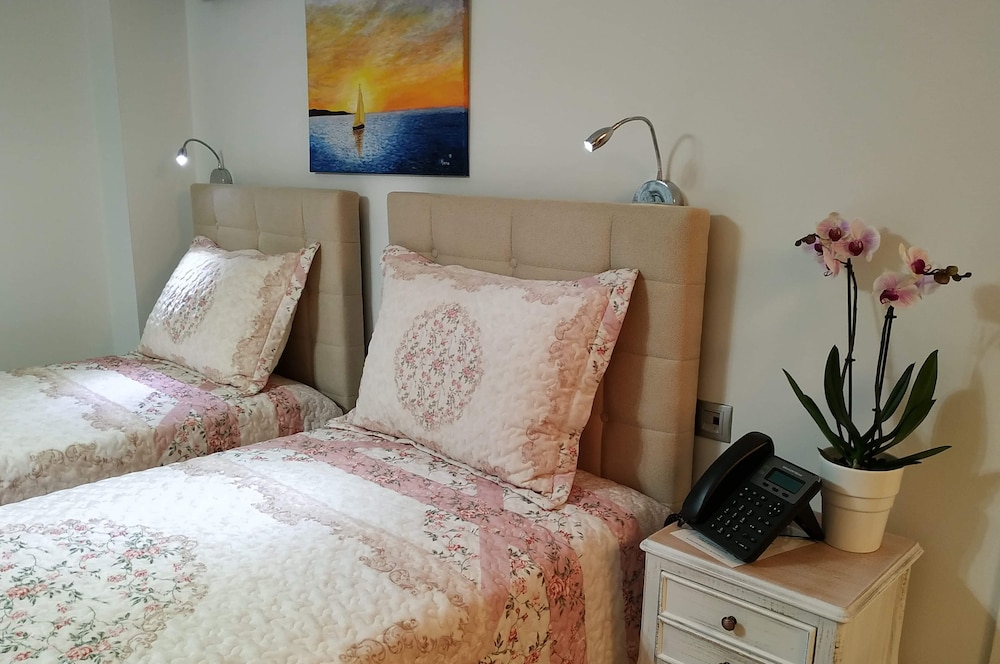 elimia suites and studios