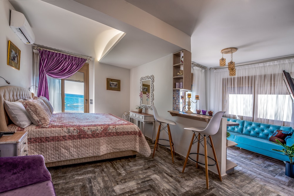 elimia suites and studios