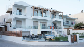 elimia suites and studios
