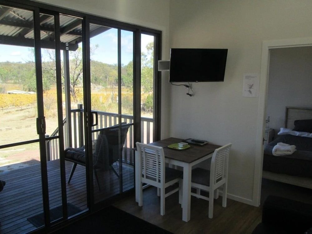 just red wines vineyard cabins