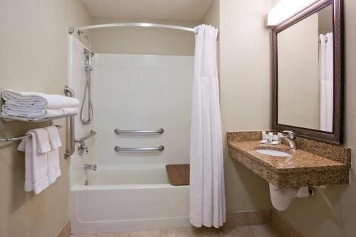 staybridge suites minneapolis bloomington by ihg