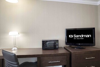 sandman inn blue river