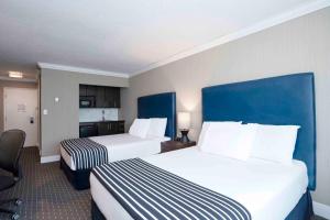 sandman inn blue river