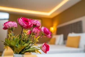 kunlun kensington hotel
