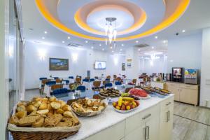 kunlun kensington hotel