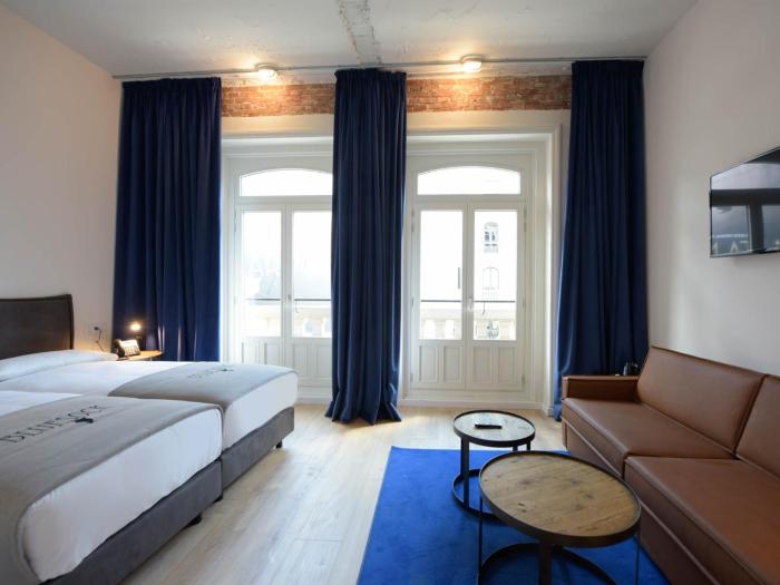 bluesock hostels madrid