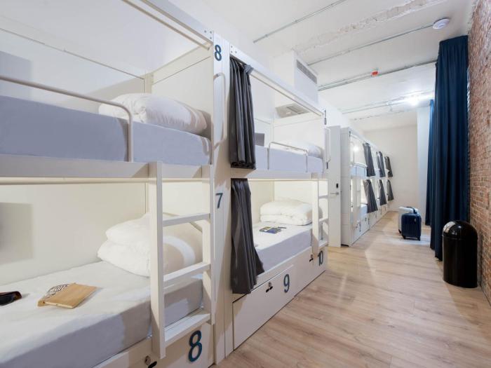 bluesock hostels madrid