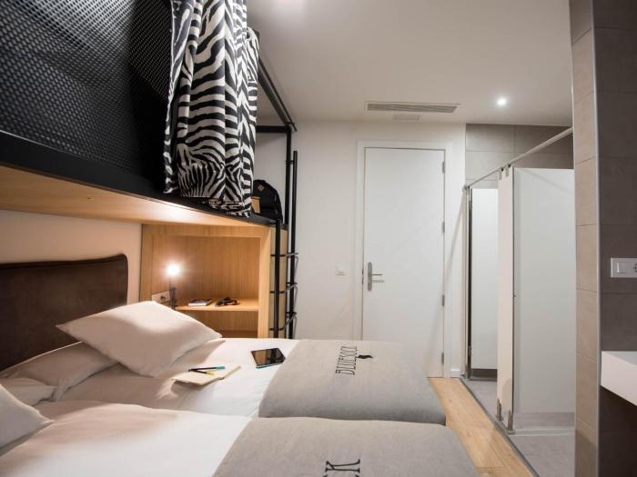 bluesock hostels madrid