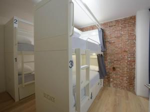 bluesock hostels madrid