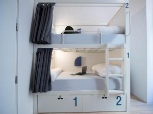 bluesock hostels madrid