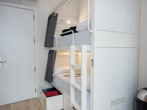 bluesock hostels madrid