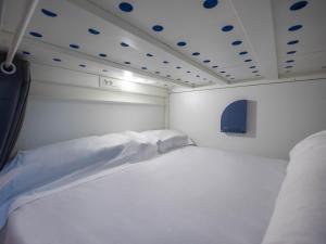 bluesock hostels madrid