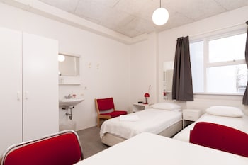 101 guesthouse hotel