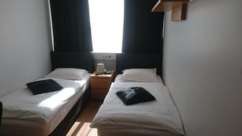 101 guesthouse hotel