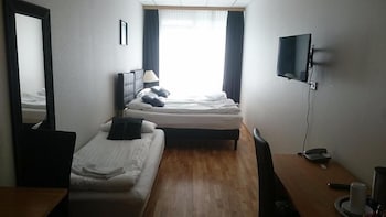 101 guesthouse hotel