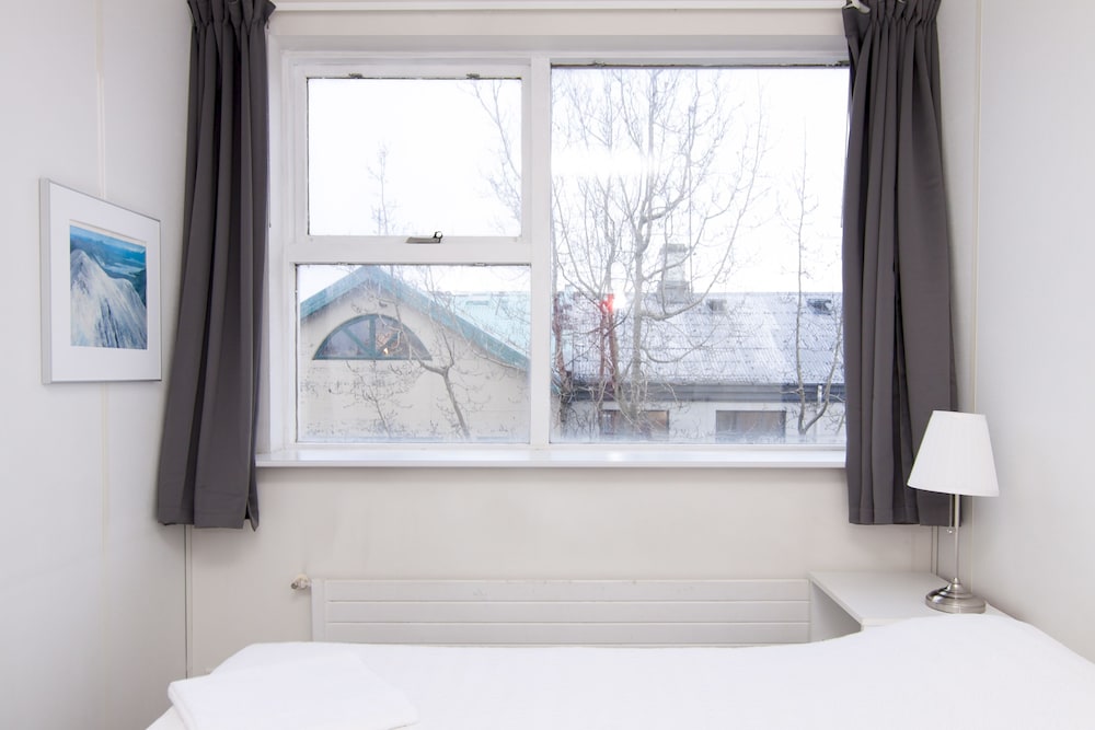 101 guesthouse hotel